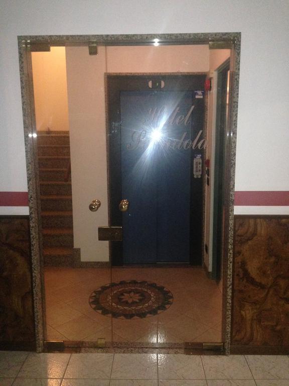 Hotel Scandola Bosco Chiesanuova Exteriér fotografie
